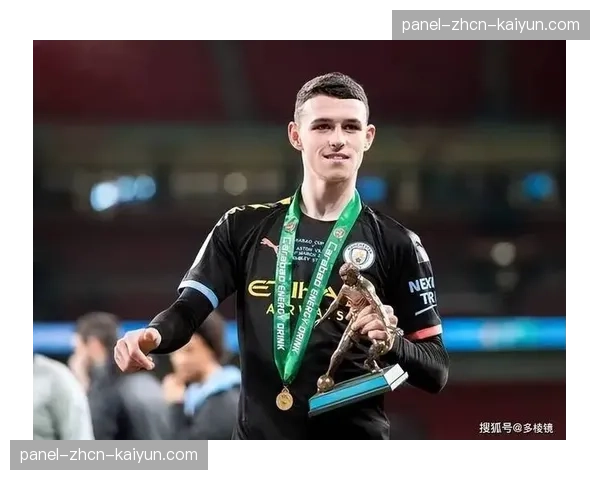 福登当选英超三月最佳球员,连续两个月获此殊荣 福登当选英超三月最佳球员,连续两个月获此殊荣